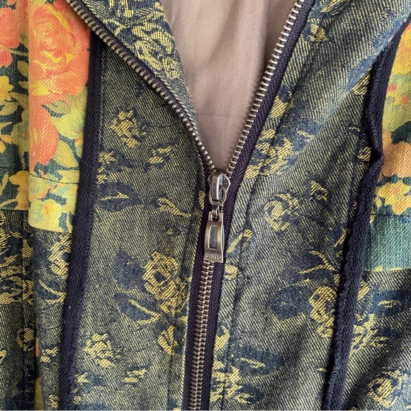 Myyou tunic vest zip up front embroidered flowers. Original with zip hood - Picture 5 of 10